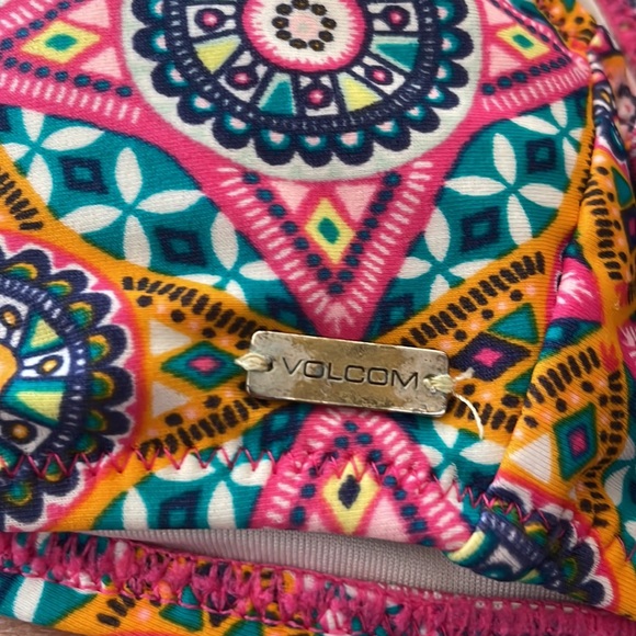 Volcom Bikini Top - Picture 6 of 8